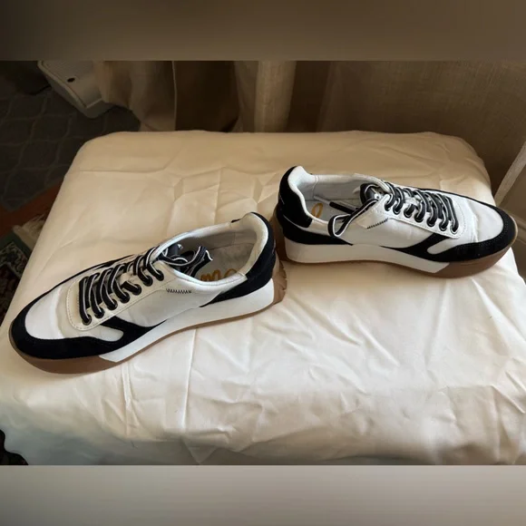 Sam Edelman Black and White Women's Sneakers - Picture 2 of 6